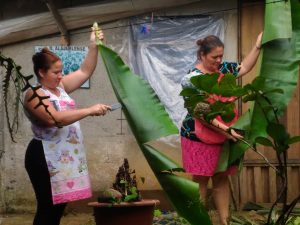 banana leaves-tamales-CostaRica